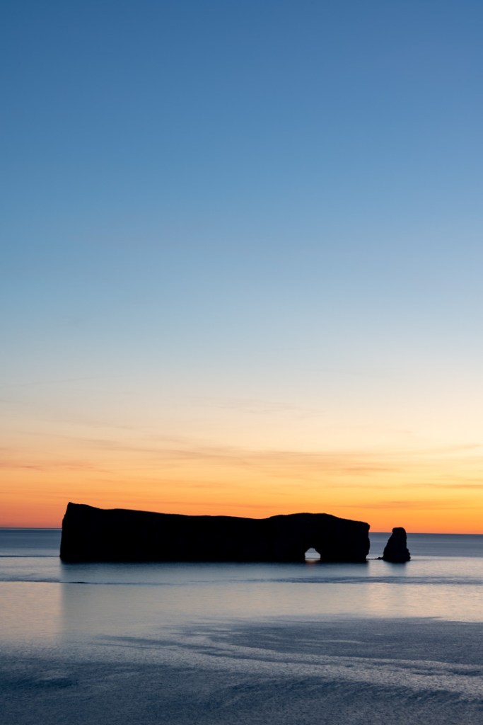 coucher de soleil sur le Rocher Percé, Gaspésie